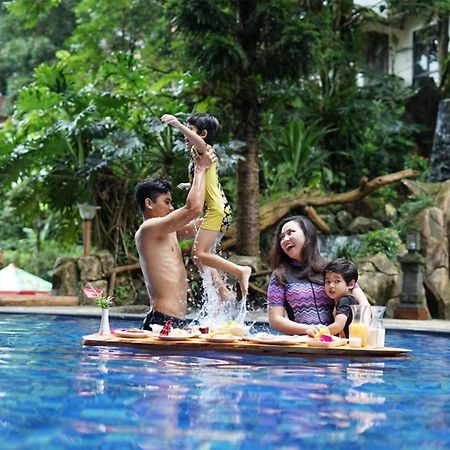 Safari Resort Puncak Zewnętrze zdjęcie