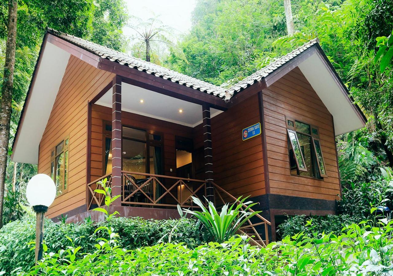Safari Resort Puncak Zewnętrze zdjęcie