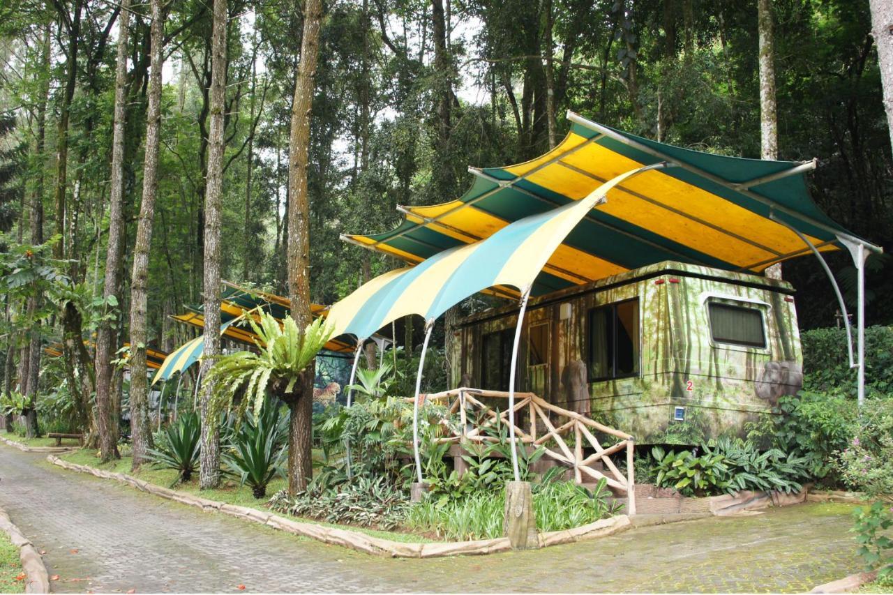 Safari Resort Puncak Zewnętrze zdjęcie